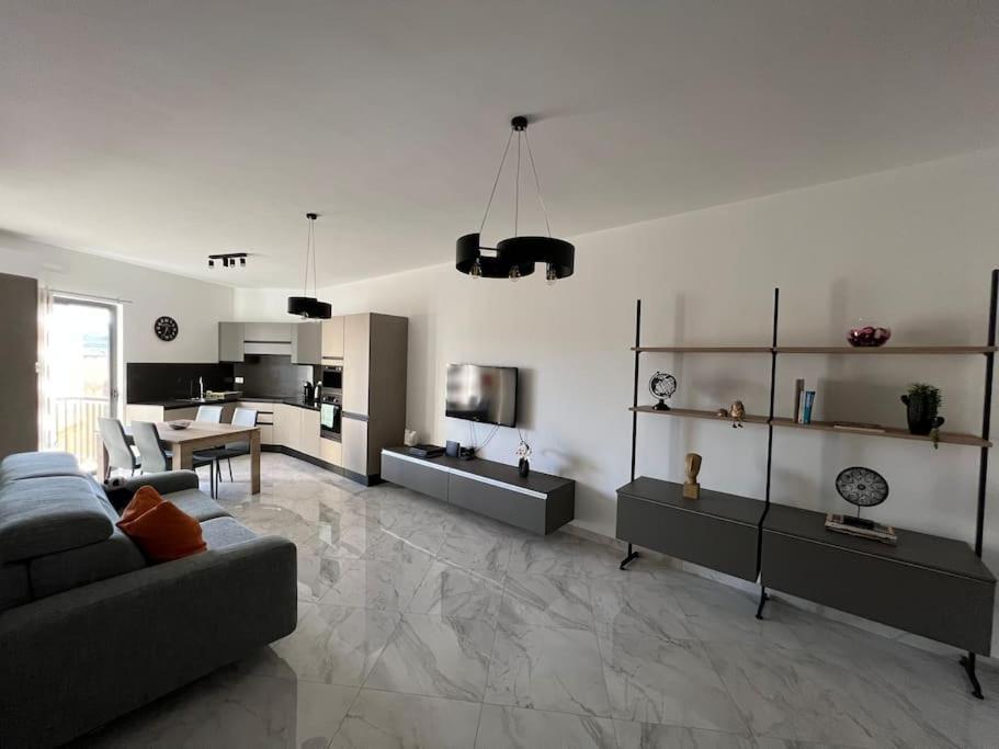 Gozo - 3 Bedroom - Brand New Zebbug  Luaran gambar